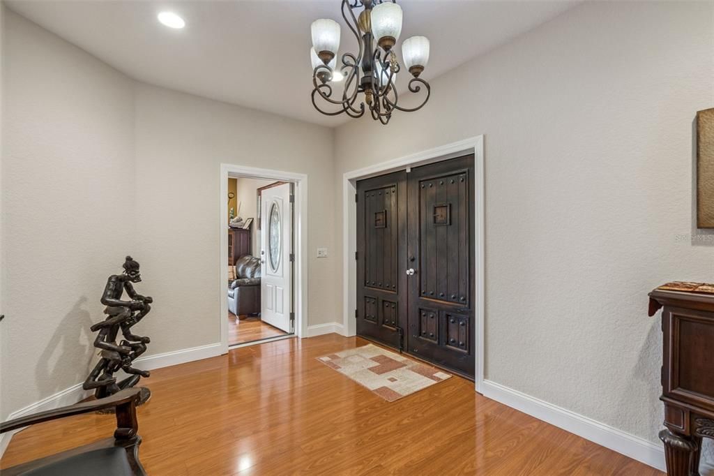 For Sale: $1,500,000 (6 beds, 5 baths, 4808 Square Feet)