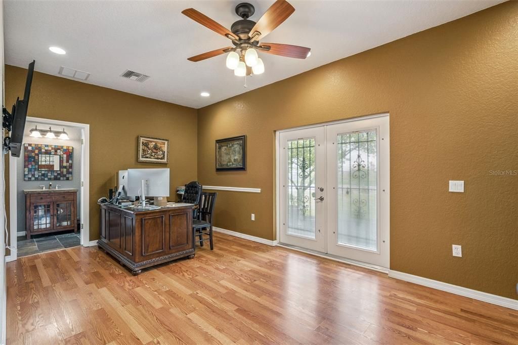 For Sale: $1,500,000 (6 beds, 5 baths, 4808 Square Feet)