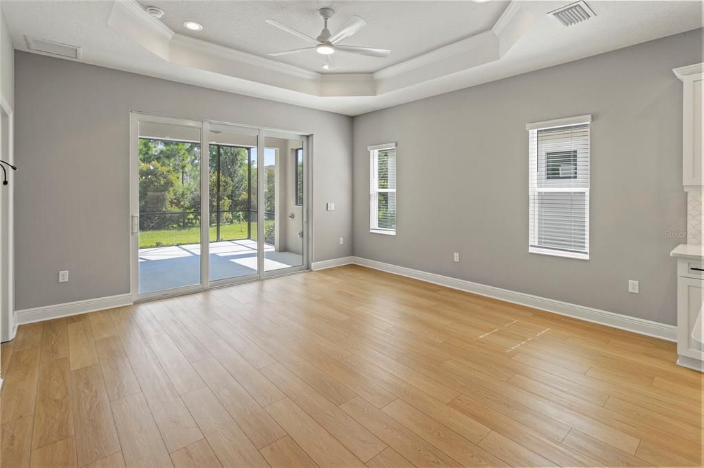 Active With Contract: $3,200 (3 beds, 2 baths, 1766 Square Feet)