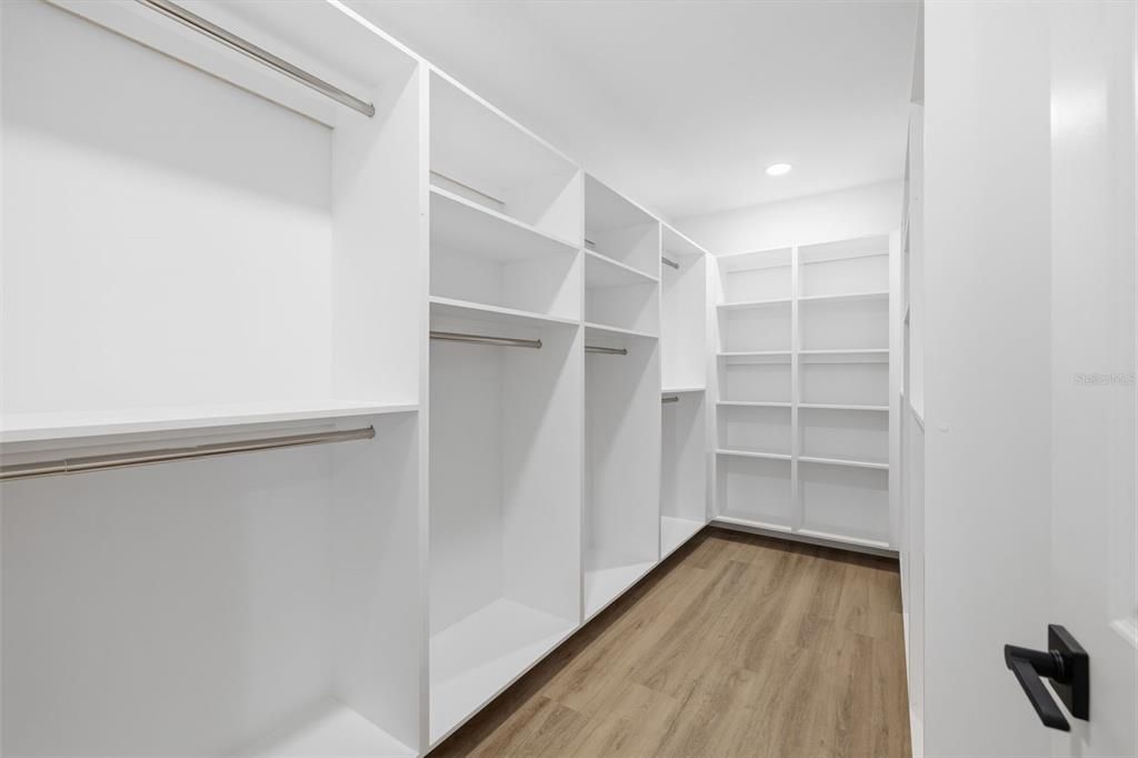 For Sale: $774,900 (5 beds, 3 baths, 2393 Square Feet)
