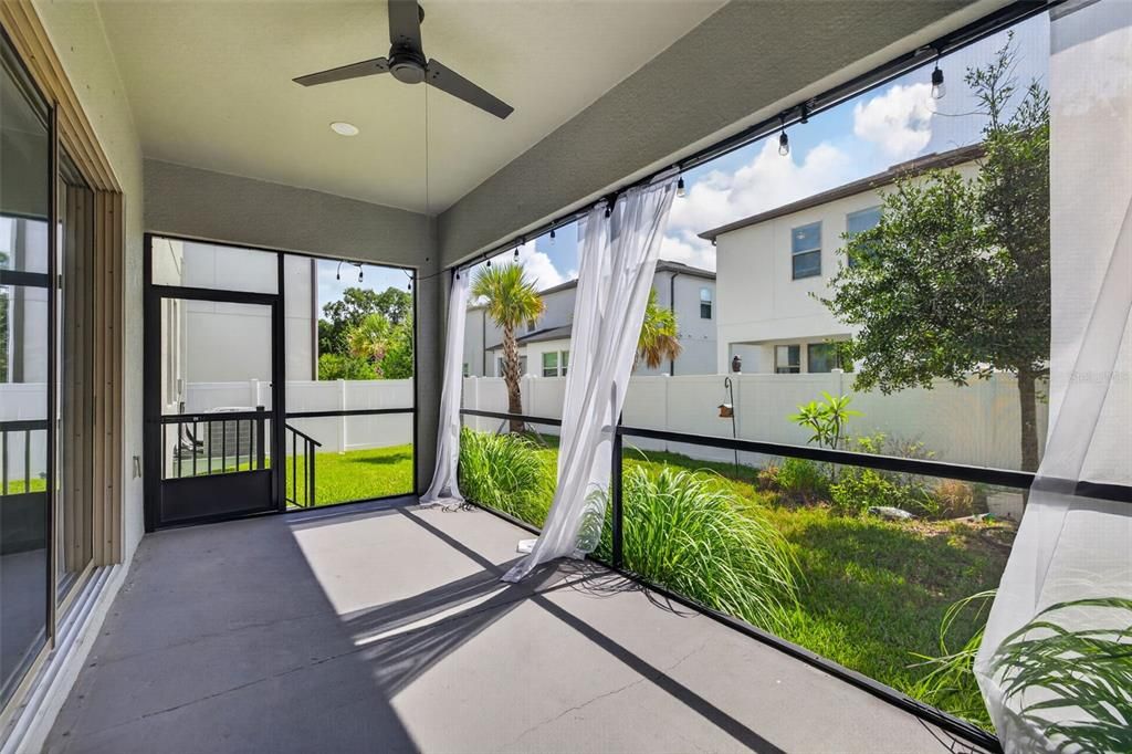 For Sale: $775,000 (4 beds, 3 baths, 2865 Square Feet)