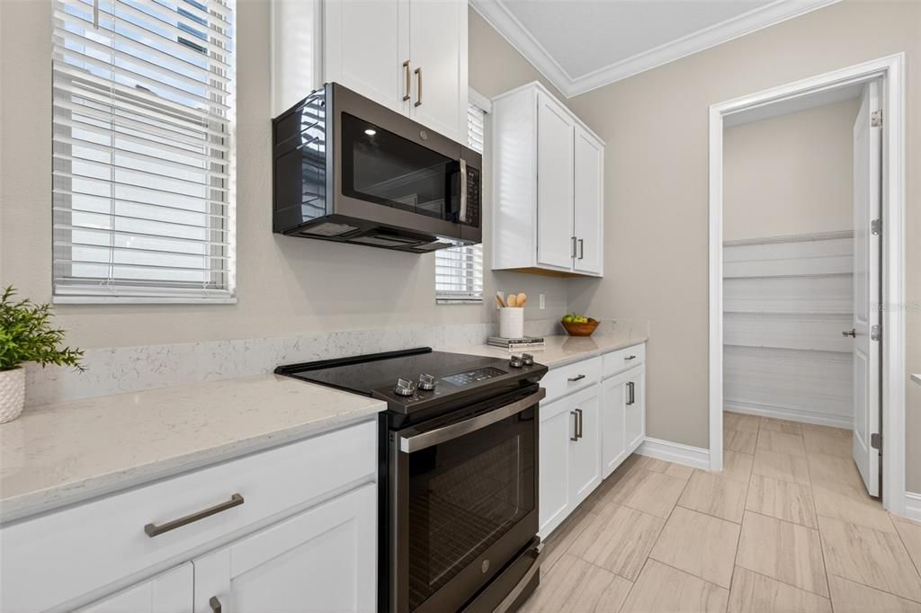 For Sale: $775,000 (4 beds, 3 baths, 2865 Square Feet)