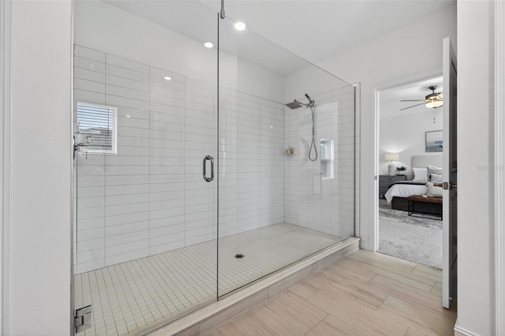 For Sale: $775,000 (4 beds, 3 baths, 2865 Square Feet)