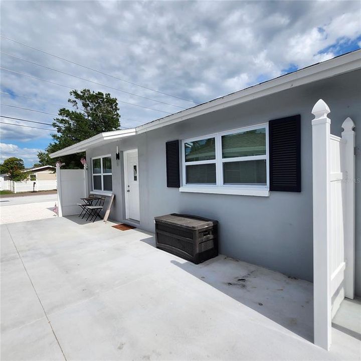 For Rent: $1,700 (2 beds, 1 baths, 850 Square Feet)