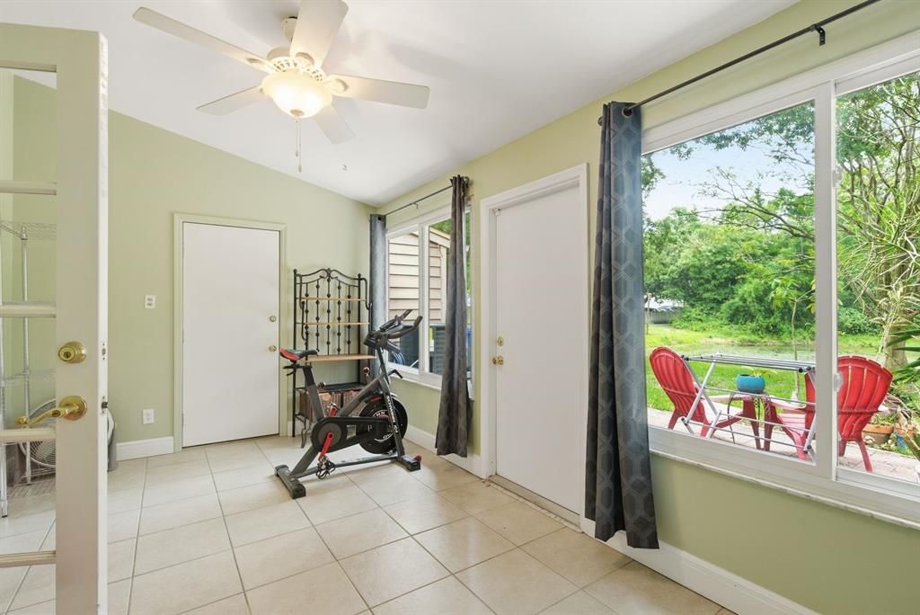 En Venta: $275,000 (2 camas, 2 baños, 1408 Pies cuadrados)