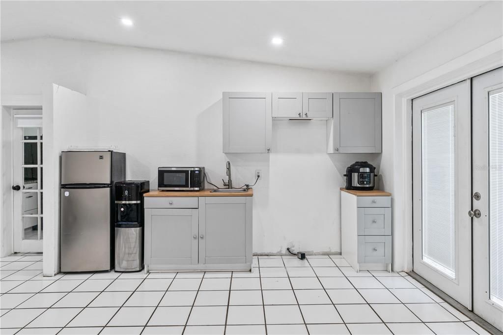 En Venta: $349,000 (4 camas, 3 baños, 2155 Pies cuadrados)