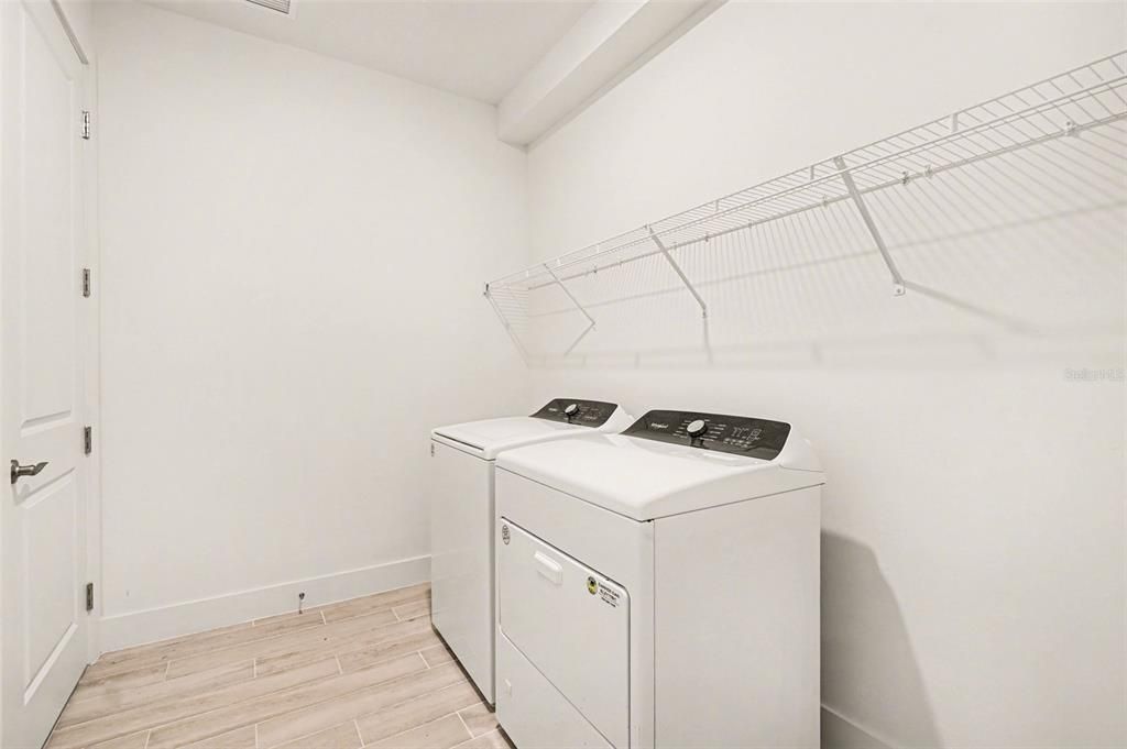 For Rent: $2,950 (2 beds, 2 baths, 1515 Square Feet)