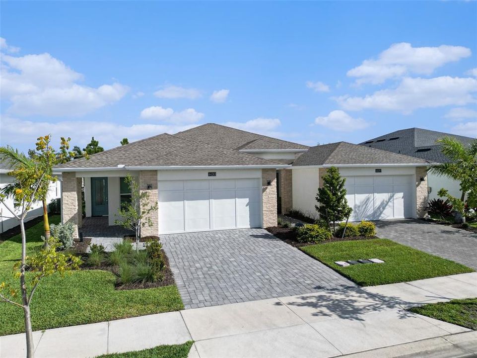 For Rent: $2,950 (2 beds, 2 baths, 1515 Square Feet)