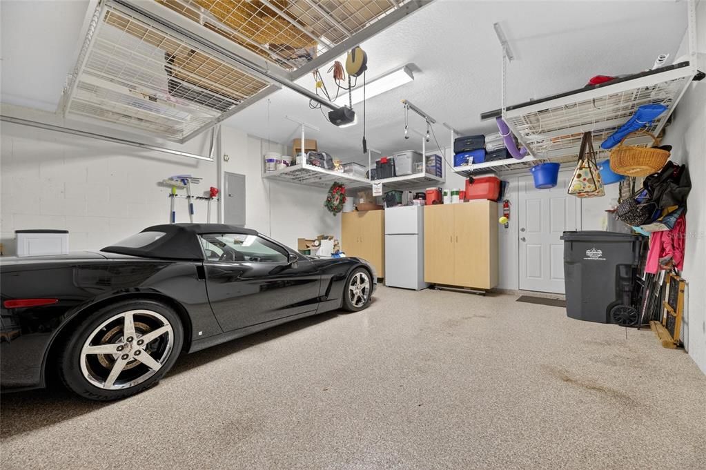 Activo con contrato: $329,900 (2 camas, 2 baños, 1759 Pies cuadrados)