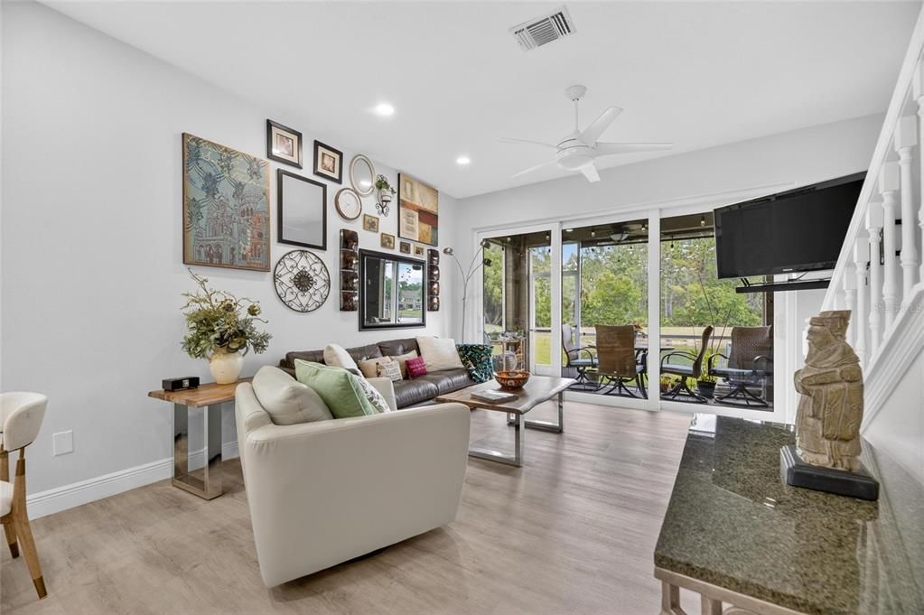 Activo con contrato: $329,900 (2 camas, 2 baños, 1759 Pies cuadrados)