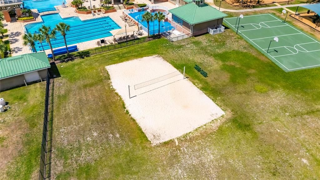 Activo con contrato: $329,900 (2 camas, 2 baños, 1759 Pies cuadrados)