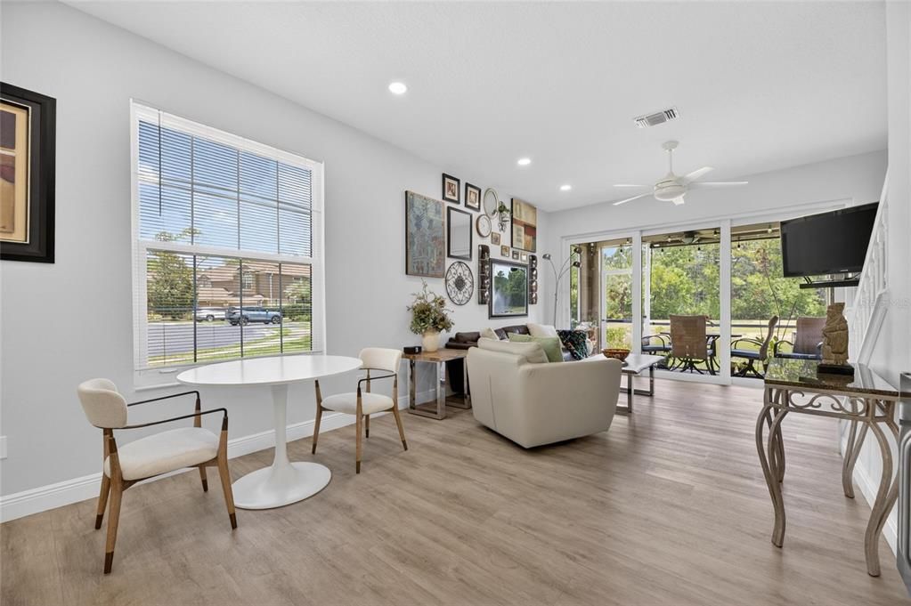 Activo con contrato: $329,900 (2 camas, 2 baños, 1759 Pies cuadrados)