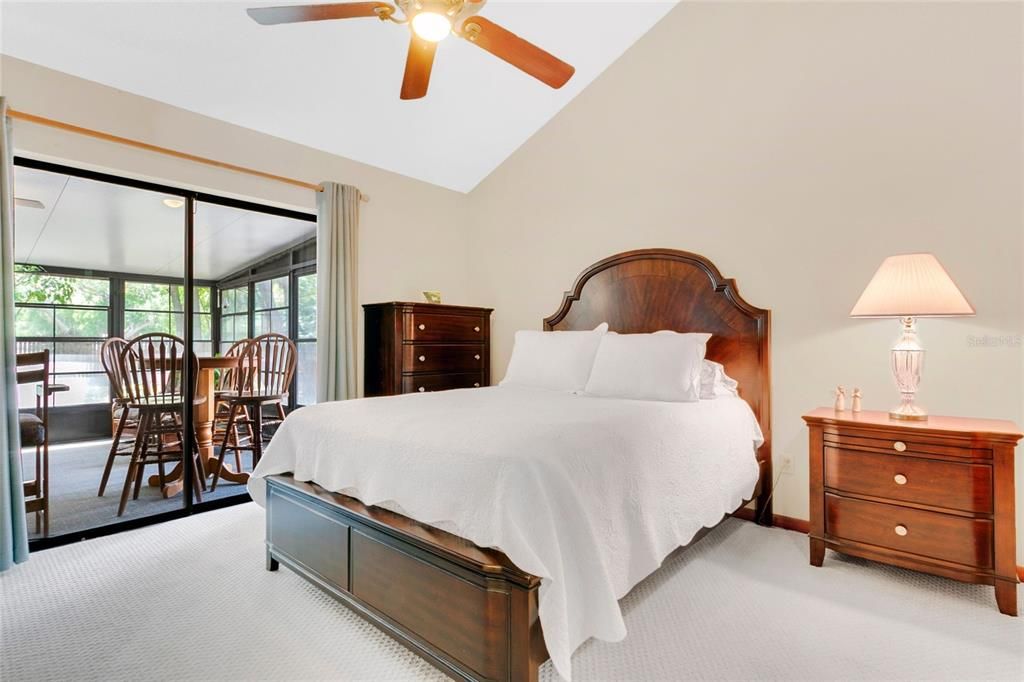 For Sale: $326,600 (3 beds, 2 baths, 1310 Square Feet)