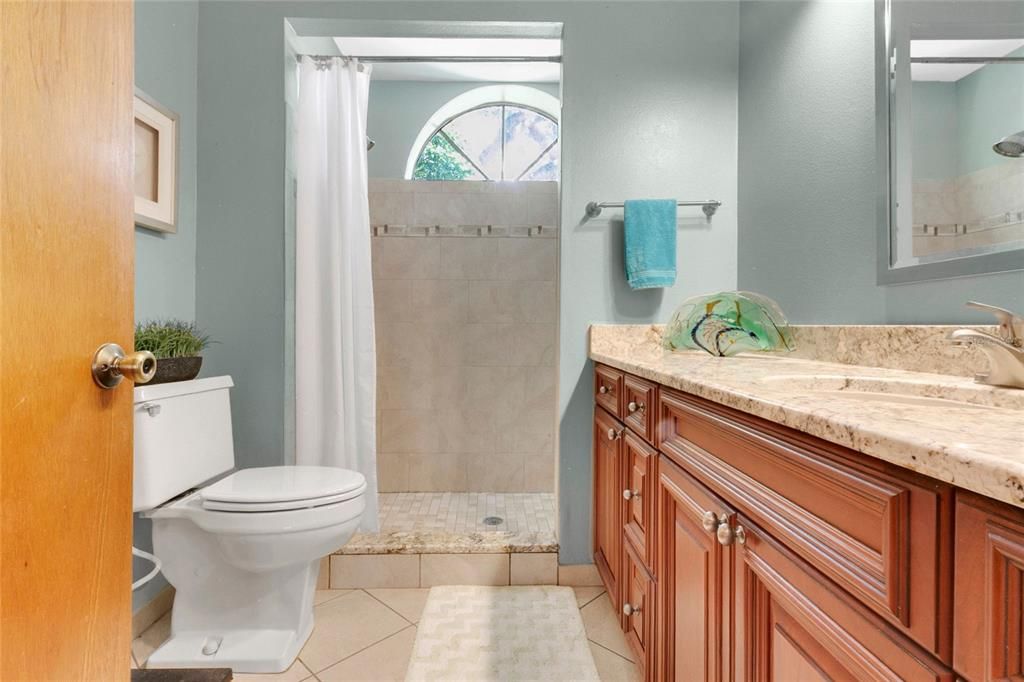 For Sale: $326,600 (3 beds, 2 baths, 1310 Square Feet)