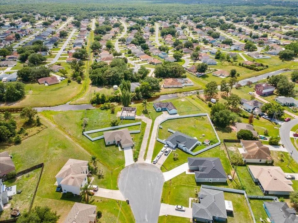 En Venta: $99,999 (0.43 acres)