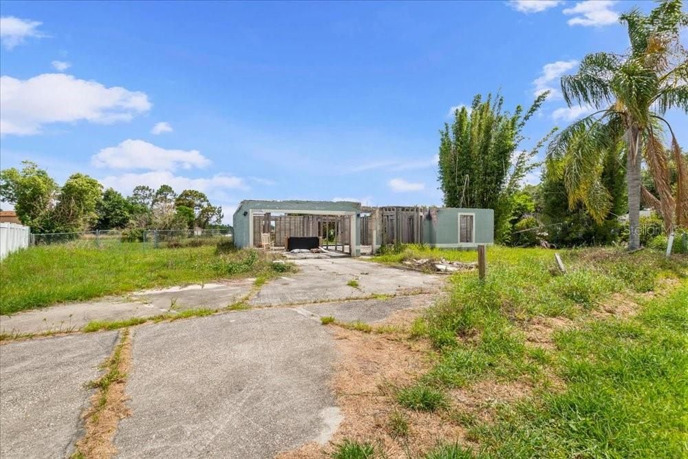 En Venta: $99,999 (0.43 acres)