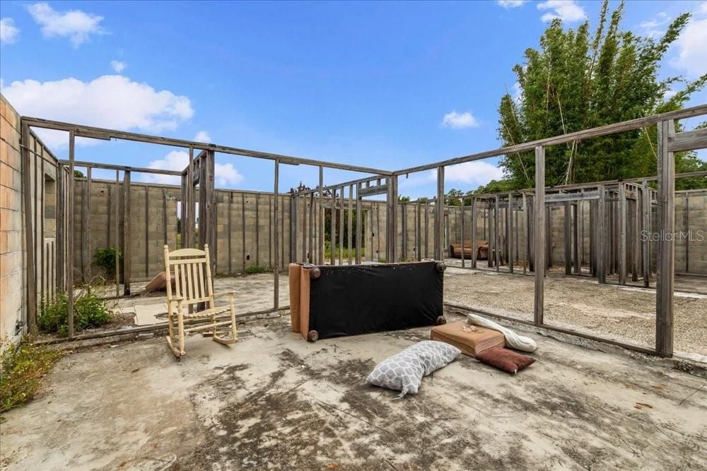 En Venta: $99,999 (0.43 acres)