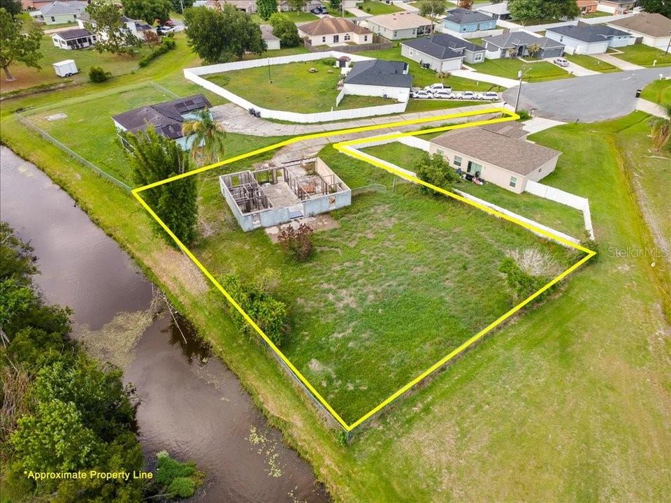 En Venta: $99,999 (0.43 acres)