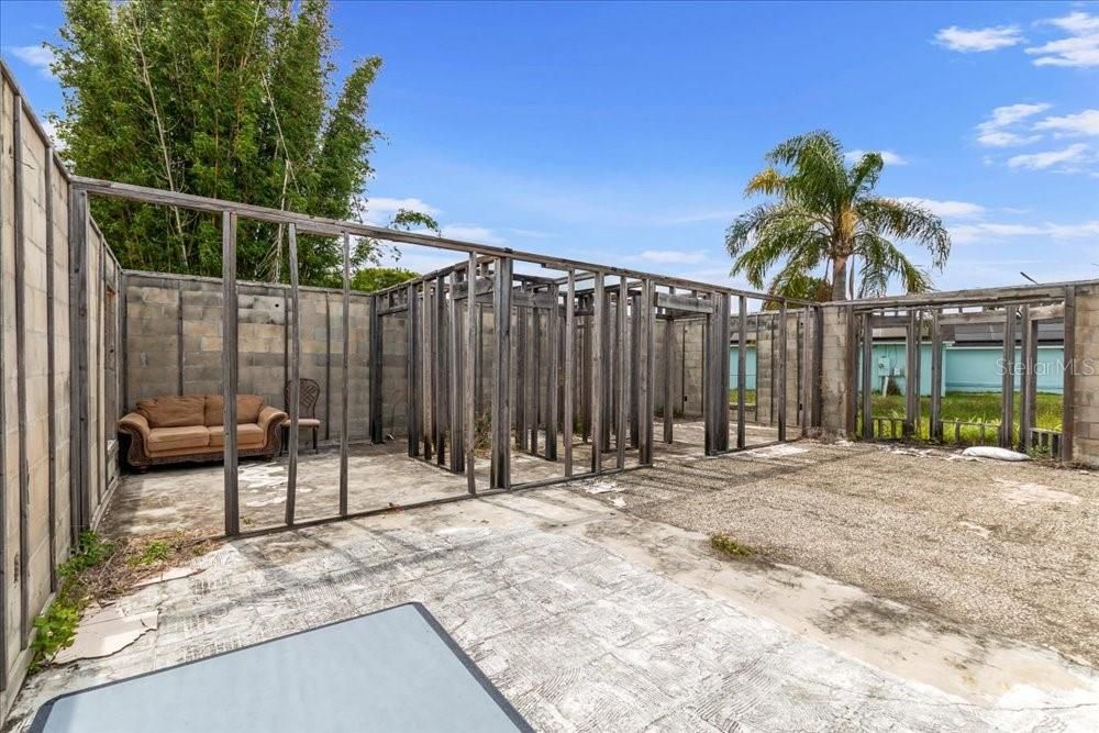 En Venta: $99,999 (0.43 acres)