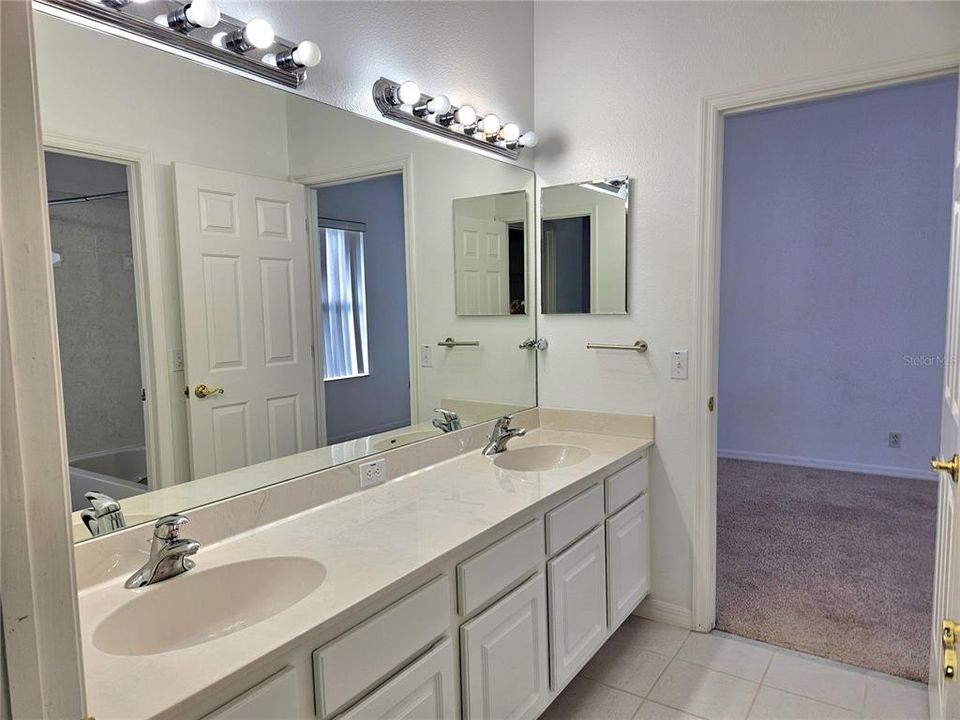 For Rent: $4,800 (4 beds, 3 baths, 3578 Square Feet)