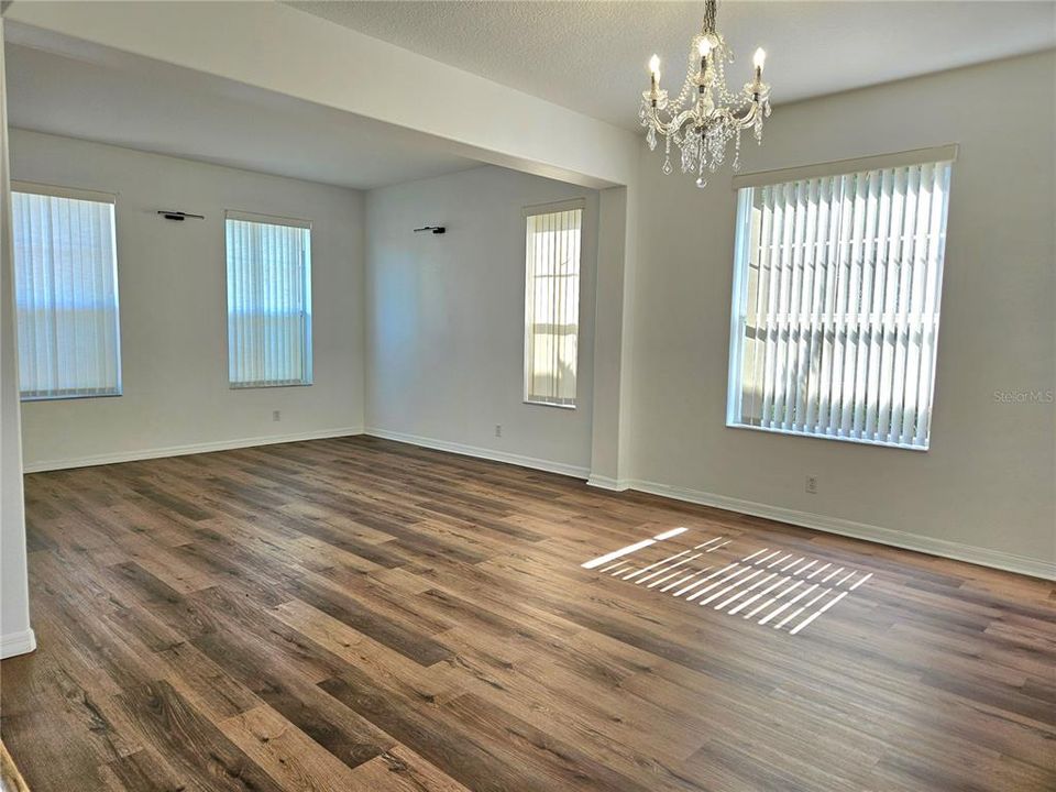 For Rent: $4,800 (4 beds, 3 baths, 3578 Square Feet)