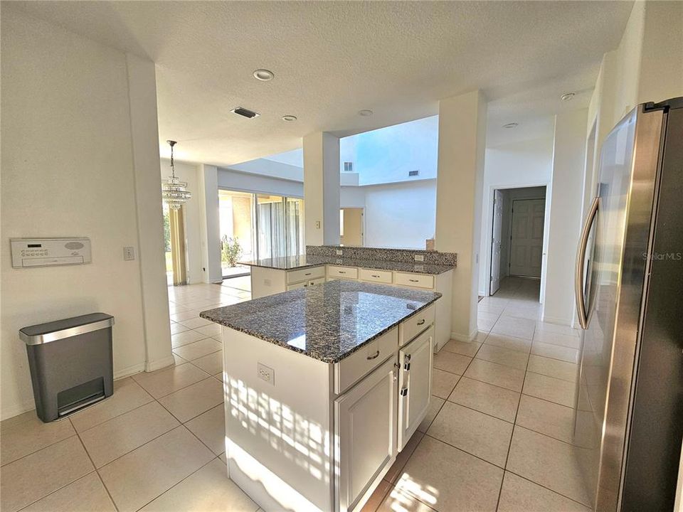 For Rent: $4,800 (4 beds, 3 baths, 3578 Square Feet)