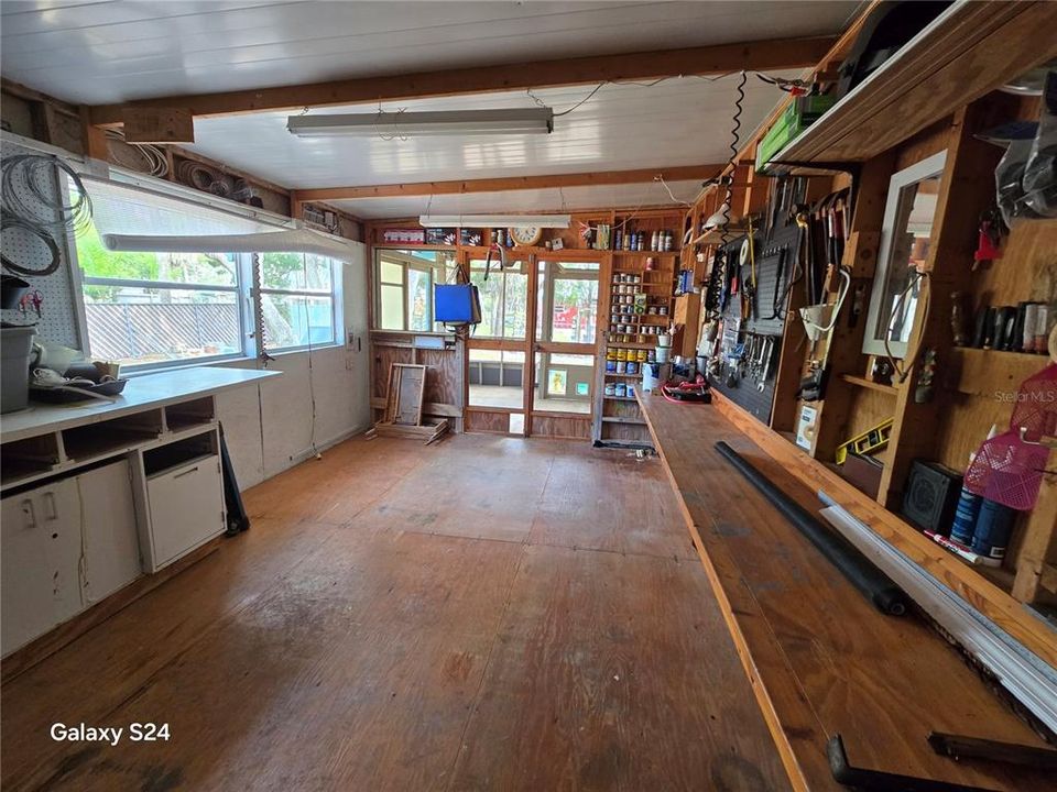 На продажу: $185,000 (1 спален, 1 ванн, 1124 Квадратных фут)