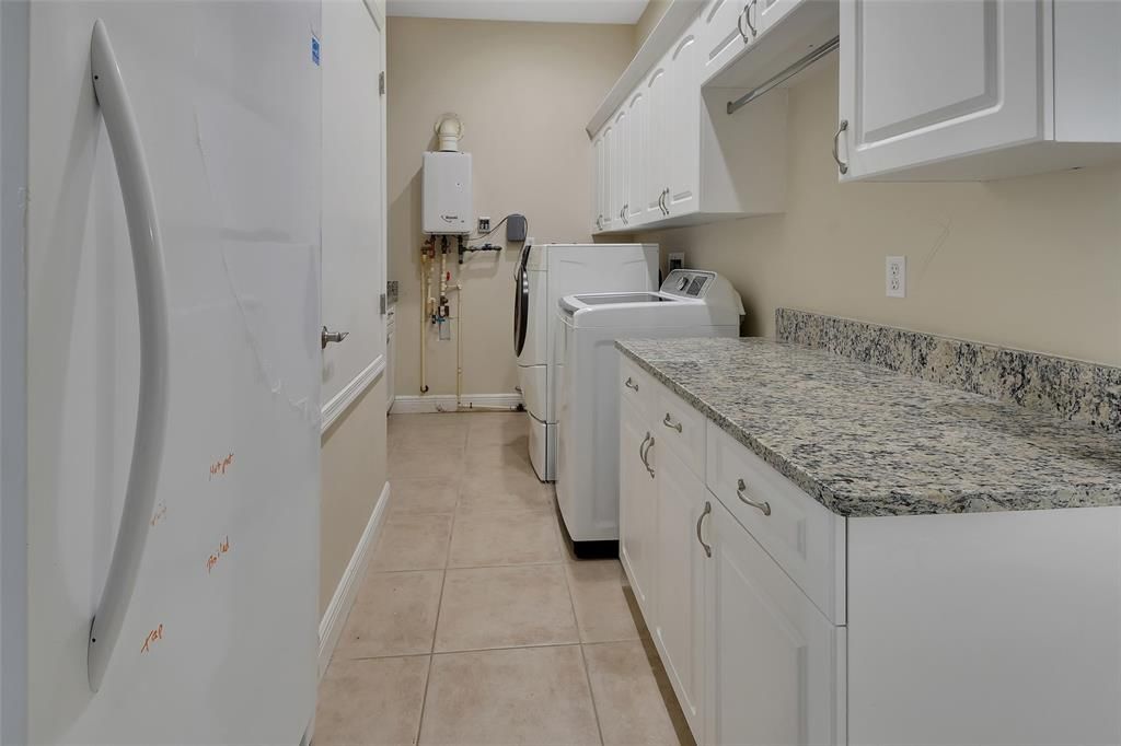 For Sale: $999,800 (4 beds, 3 baths, 3466 Square Feet)