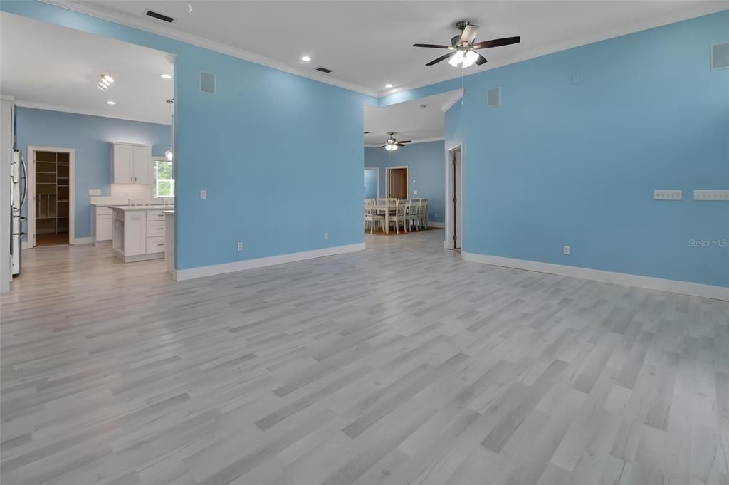 For Sale: $999,800 (4 beds, 3 baths, 3466 Square Feet)