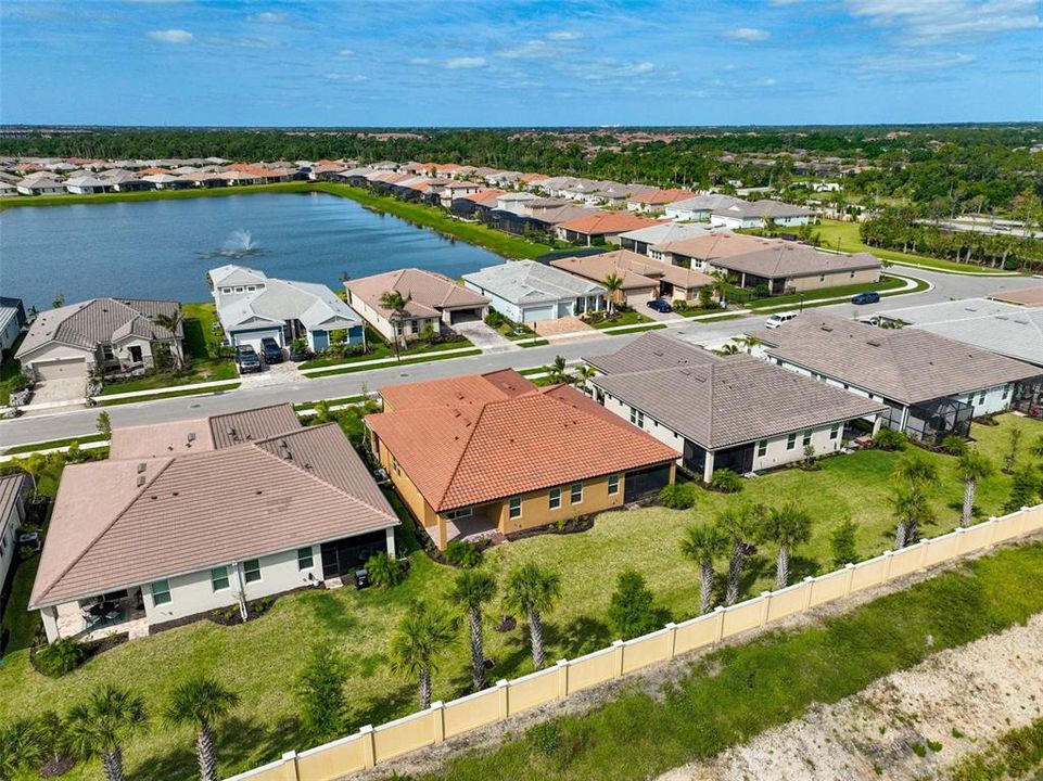 Activo con contrato: $299,900 (2 camas, 2 baños, 1431 Pies cuadrados)
