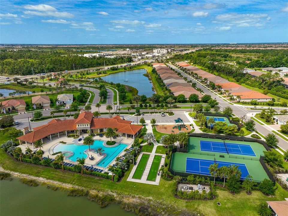 Activo con contrato: $299,900 (2 camas, 2 baños, 1431 Pies cuadrados)