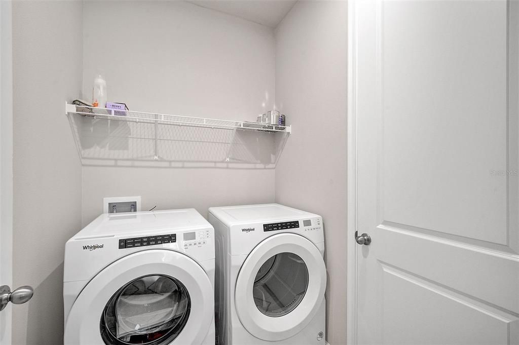 Activo con contrato: $299,900 (2 camas, 2 baños, 1431 Pies cuadrados)