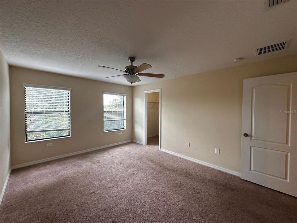 For Rent: $2,000 (3 beds, 2 baths, 1777 Square Feet)