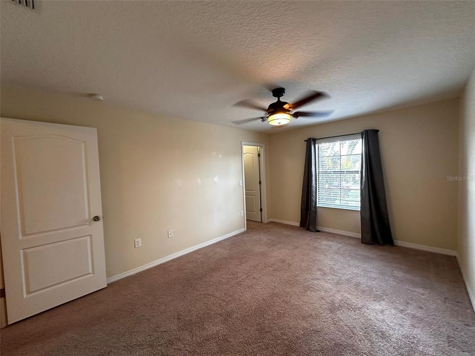 For Rent: $2,000 (3 beds, 2 baths, 1777 Square Feet)