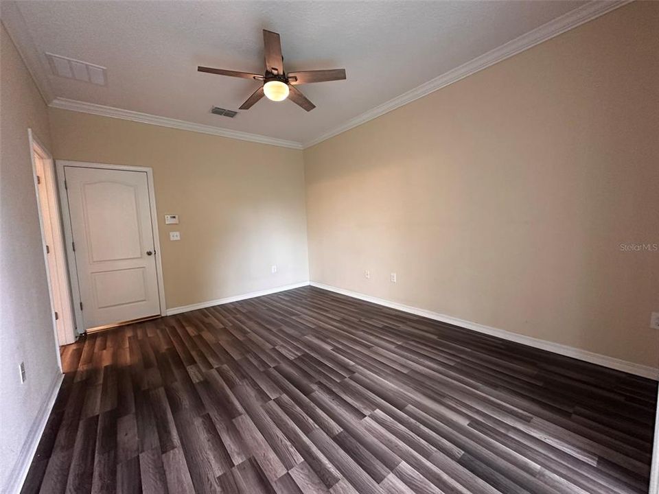 For Rent: $2,000 (3 beds, 2 baths, 1777 Square Feet)
