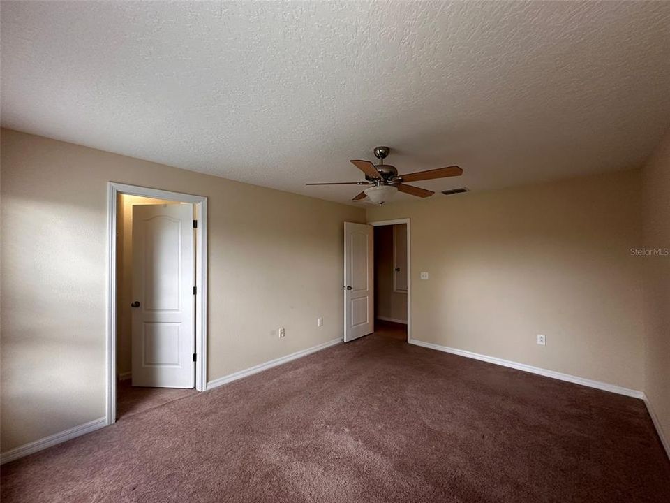 For Rent: $2,000 (3 beds, 2 baths, 1777 Square Feet)