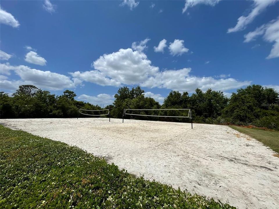 For Rent: $2,000 (3 beds, 2 baths, 1777 Square Feet)