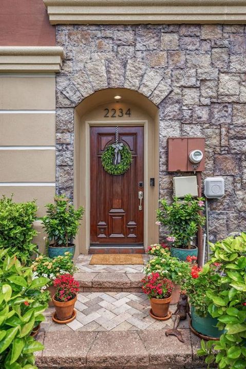 For Sale: $834,900 (3 beds, 2 baths, 2155 Square Feet)