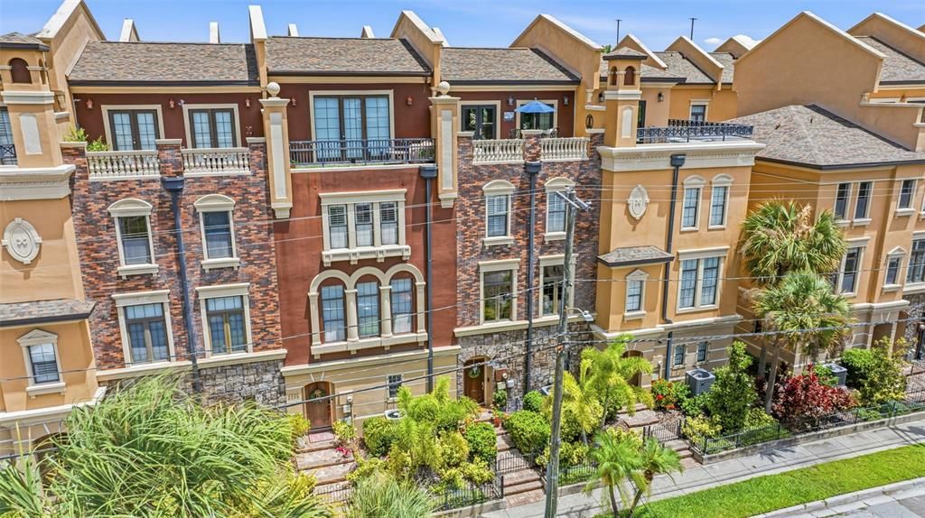 For Sale: $834,900 (3 beds, 2 baths, 2155 Square Feet)