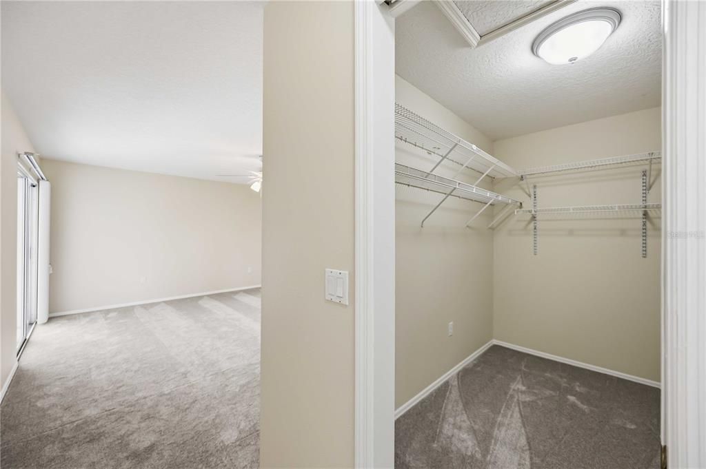 For Sale: $499,000 (4 beds, 3 baths, 2609 Square Feet)