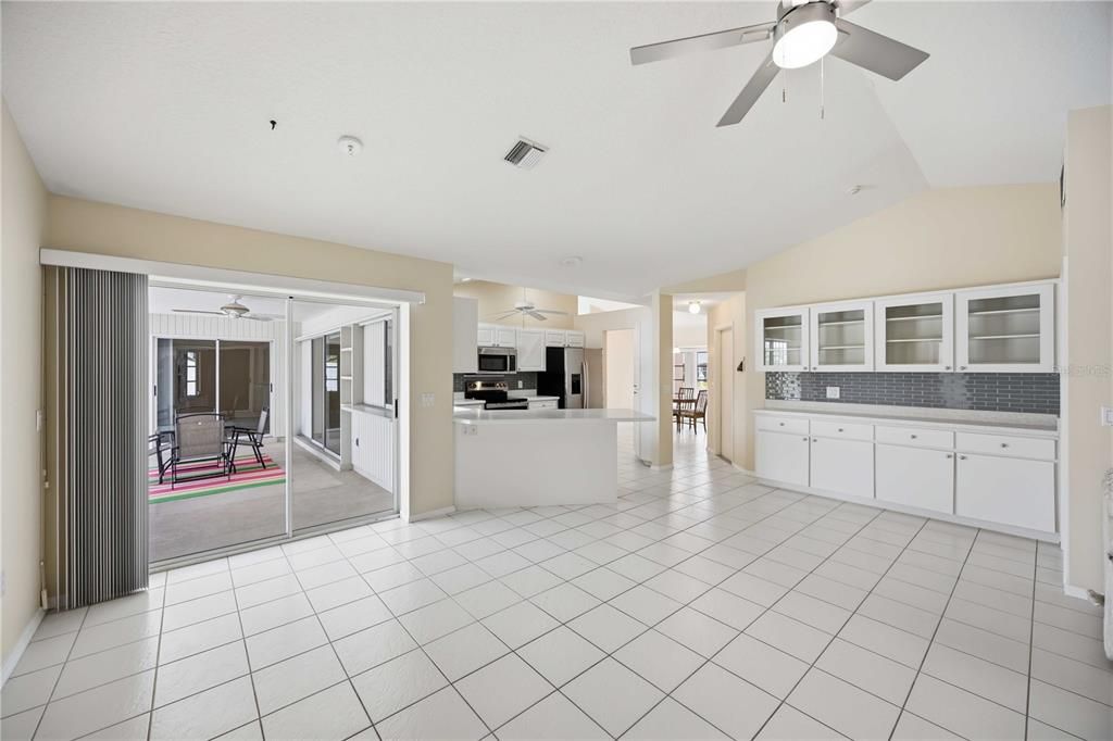 For Sale: $499,000 (4 beds, 3 baths, 2609 Square Feet)