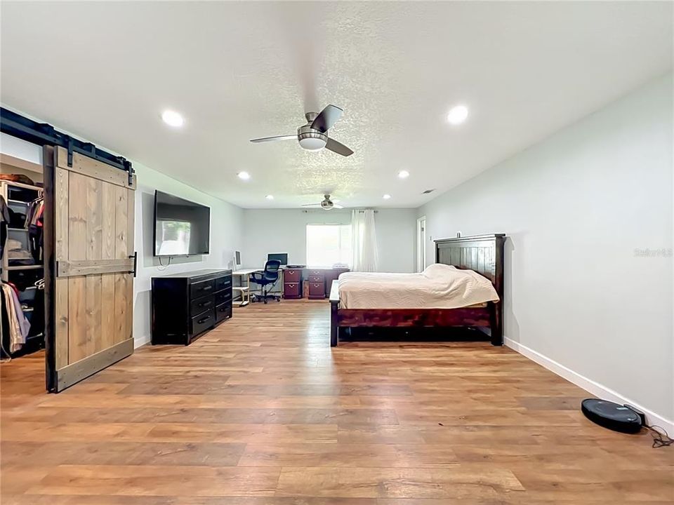 For Sale: $839,900 (5 beds, 3 baths, 3325 Square Feet)