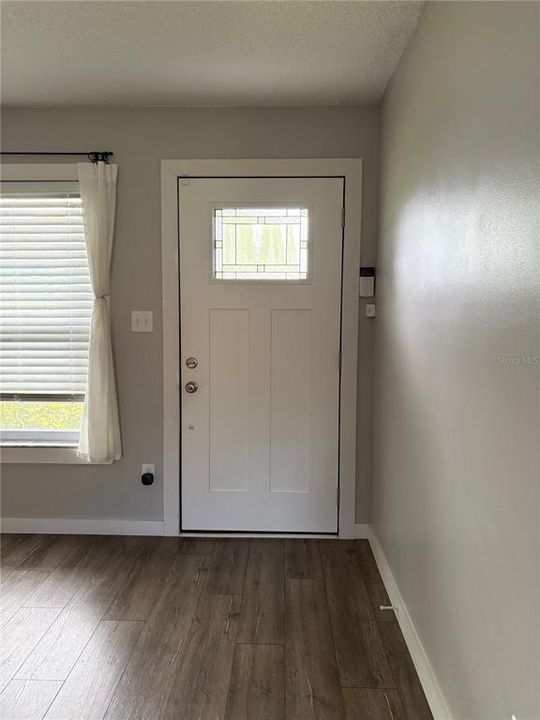 В аренду: $2,600 (2 спален, 2 ванн, 1312 Квадратных фут)
