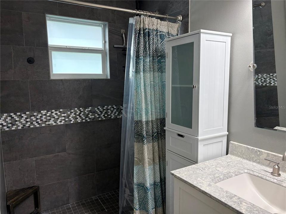 В аренду: $2,600 (2 спален, 2 ванн, 1312 Квадратных фут)