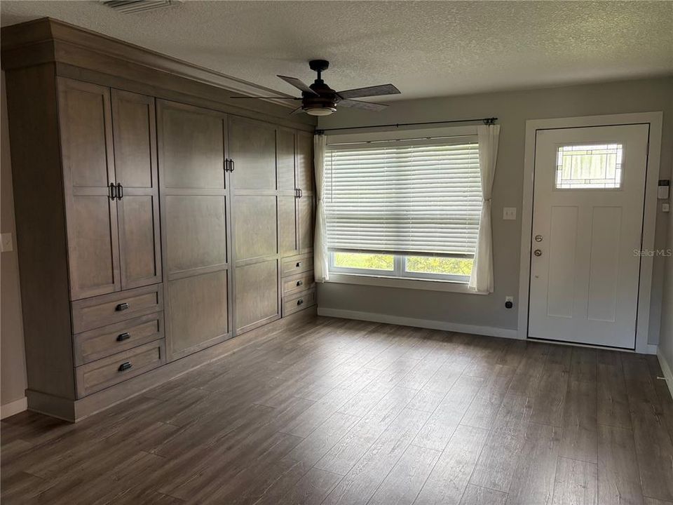 В аренду: $2,600 (2 спален, 2 ванн, 1312 Квадратных фут)