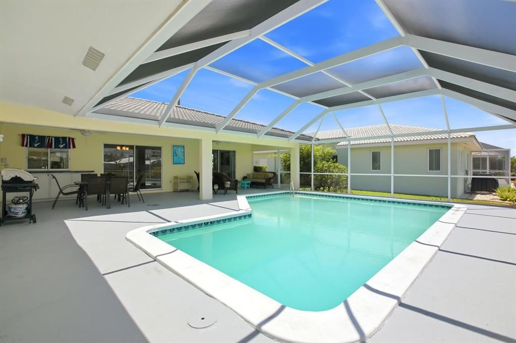 For Sale: $618,950 (3 beds, 2 baths, 1898 Square Feet)