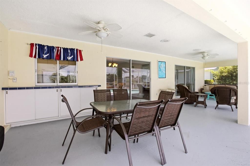 For Sale: $618,950 (3 beds, 2 baths, 1898 Square Feet)