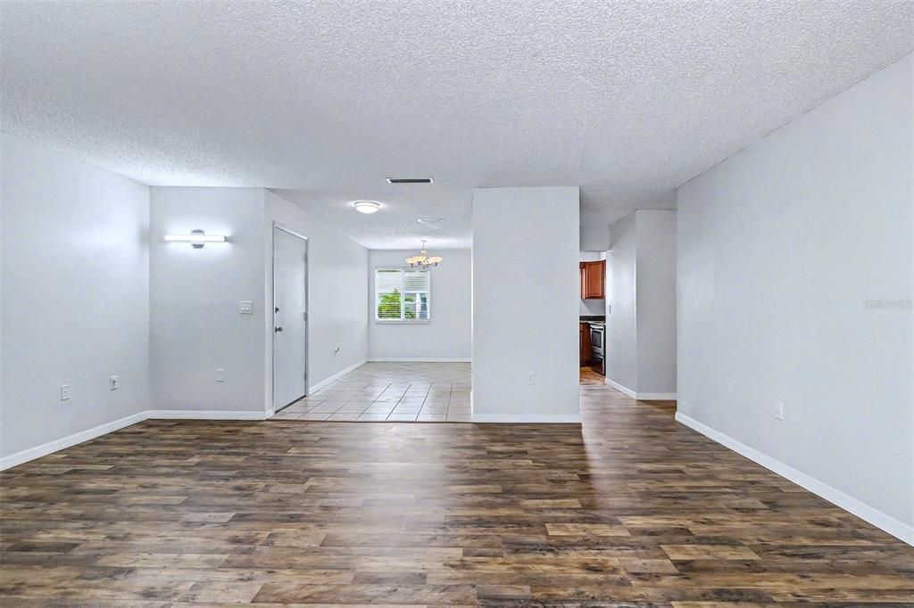 В аренду: $2,150 (3 спален, 2 ванн, 1205 Квадратных фут)