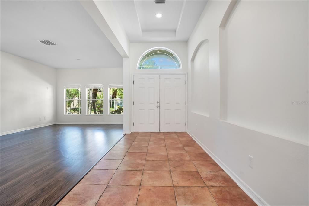 En Venta: $414,900 (4 camas, 3 baños, 3038 Pies cuadrados)