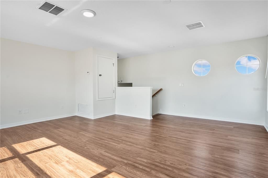 En Venta: $414,900 (4 camas, 3 baños, 3038 Pies cuadrados)